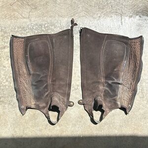 Ariat All Around Half Chaps, Size Medium, brown